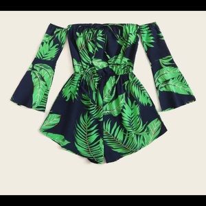 Bell Sleeve Tropical Romper. Sz 3X